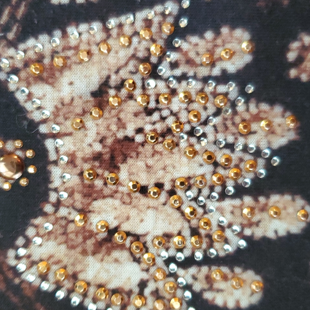 Top - Picture 5 of 16